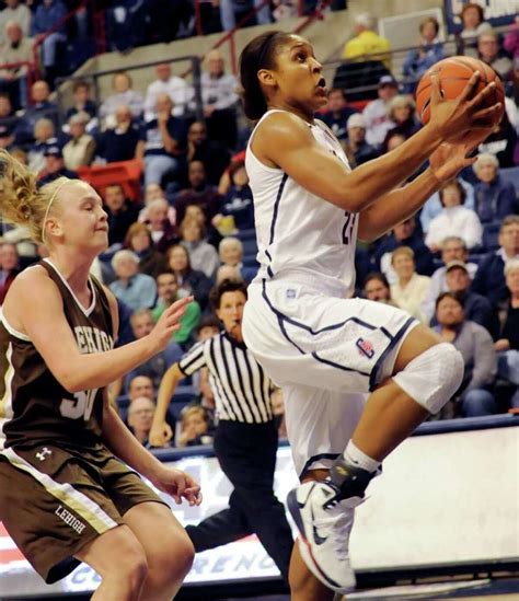 Tracking the UConn women's streak