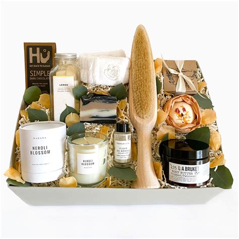 Help them Relax and Unwind with the Ultimate Spa Gift Set | ekuBOX