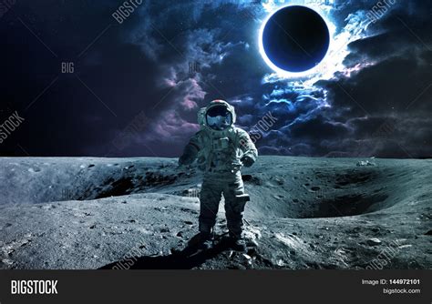 Astronaut Walking On Image & Photo (Free Trial) | Bigstock