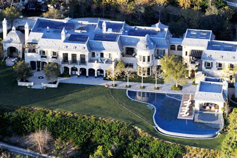 Dr. Dre set to close on Tom Brady’s $50M mansion | Page Six