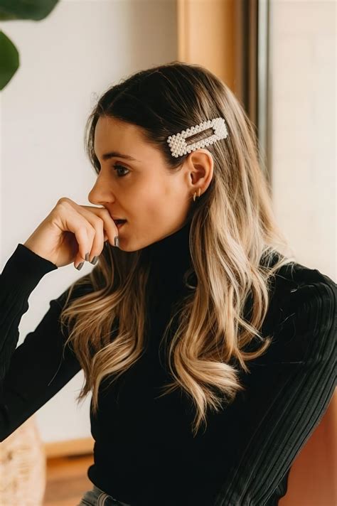 15 Pearl Hair Clips You Need To Try Right Now - Styleoholic