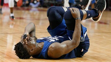 Jimmy Butler Injury Update: T-Wolves Star Has Surgery on Knee - Sports Illustrated