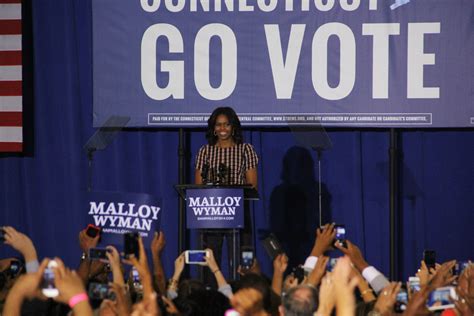 Michelle Obama stumps for Malloy - Yale Daily News