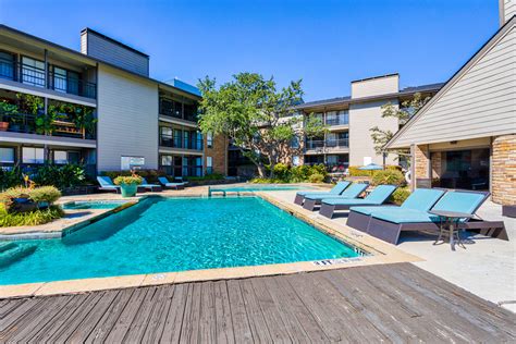 Lakeside Apartments - Dallas, TX | Apartments.com