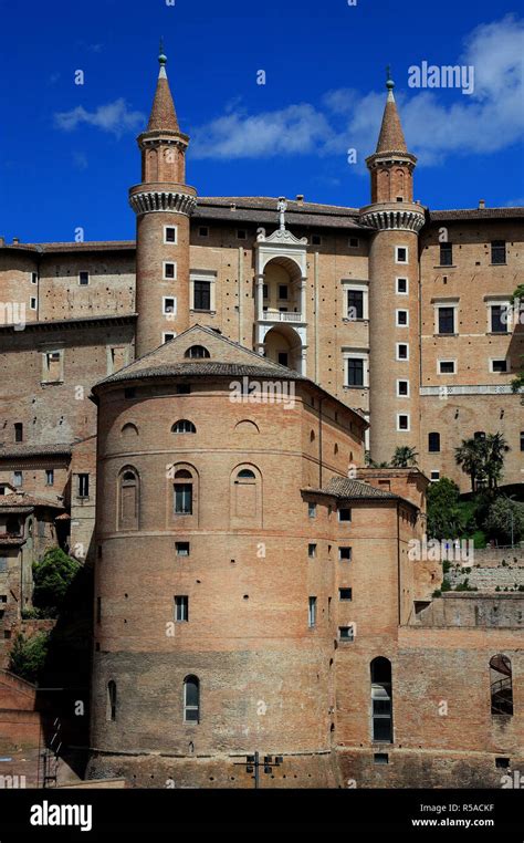 Urbino city italy hi-res stock photography and images - Alamy