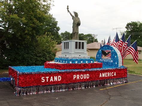 Statue of Liberty Parade Float Create unique 4th of july patriotic parade floats like this one ...