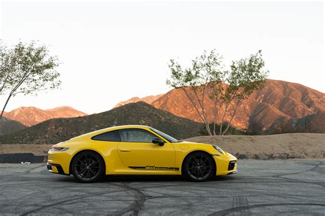 Porsche 911 Carrera T first drive: Simplify, then add the right options | Ars Technica