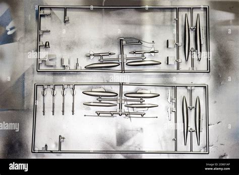 Frog 1/72 scale F-100 Super Sabre model aircraft parts Stock Photo - Alamy