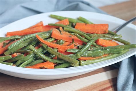 Easy and Delicious Herbed Green Beans and Carrots - The Olive Blogger