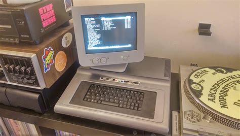 My Pi2 powered TRS-80 Color Computer : PiCases