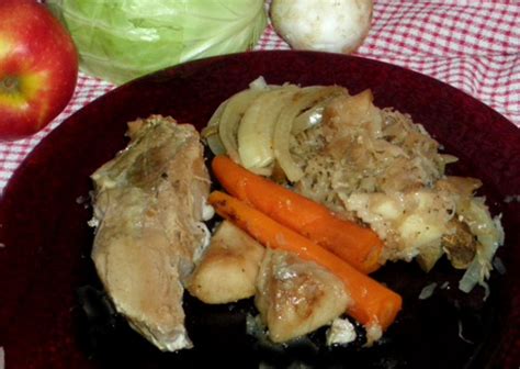 Crock Pot Country Ribs With Apples And Sauerkraut Recipe - Food.com