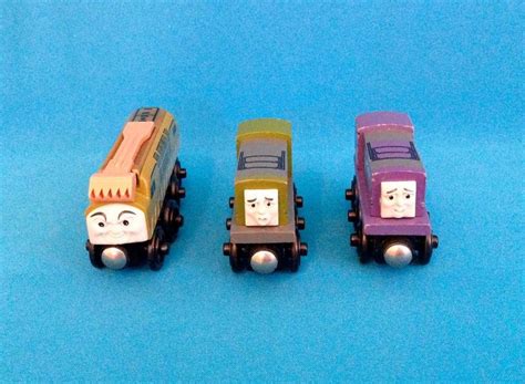 Thomas and Friends Wooden Railway Dodge Splatter and Diesel 10 | Toys & Hobbies, TV, Movie ...