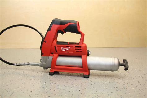 Milwaukee M12 Cordless Grease Gun 2446-21