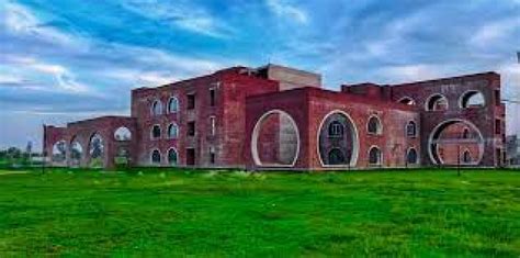 Indian Institute of Management – Kashipur: Courses, Eligibility, Fees