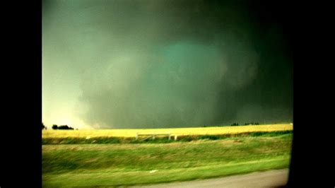 2.6 mile wide EF5 wedge tornado near El Reno, OK - May 31 2013 - YouTube