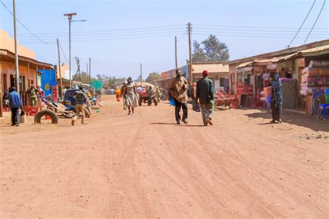 Street in Marsabit, Kenya editorial photography. Image of people - 59185737