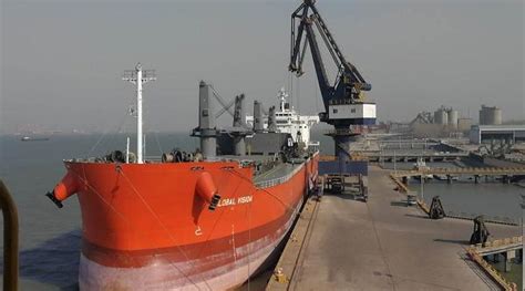 Zhangjiagang port imports chromium ore for first time[1]