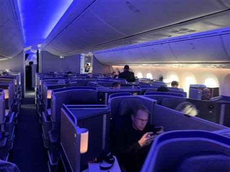 Review: United Airlines 787-10 Business Class Newark to San Francisco - The Aircraft King