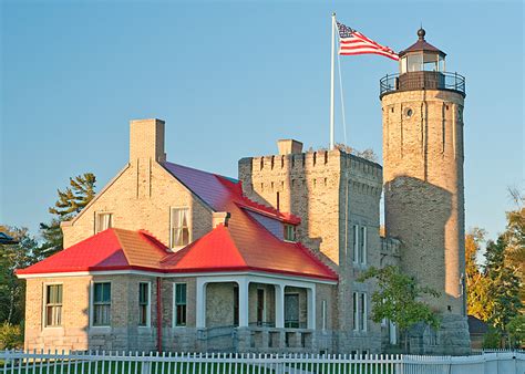 Larry Wilkinson Photography | Great Lakes Lighthouses