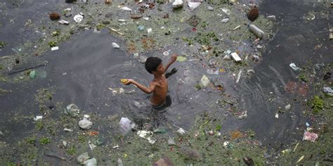 Devastating Photos Show Terrible Pollution In India's Rivers - Business Insider - Rivers news ...