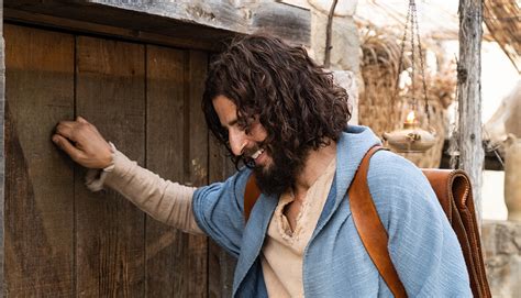 "Para tocar Jesus, começo sempre por rezar" - Omnes