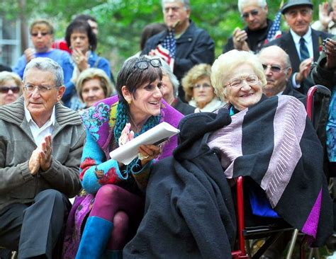 New Haven dedicates Wooster Square monument honoring DeLauro family (video)