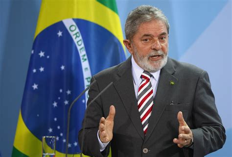 Lula da Silva toma hoje posse como 39.º Presidente do Brasil