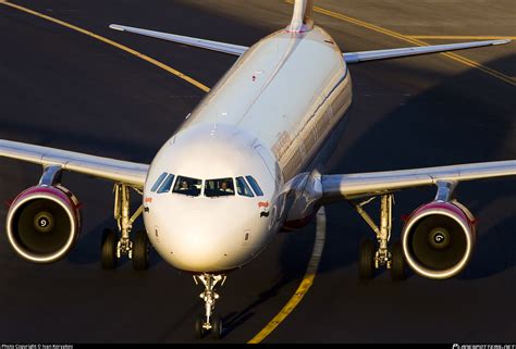 VT-PPK Air India Airbus A321-211 Photo by Ivan Koryakov | ID 184581 | Planespotters.net