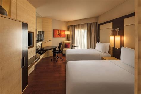 Luxury Mumbai Hotel Photos | JW Marriott Mumbai Juhu