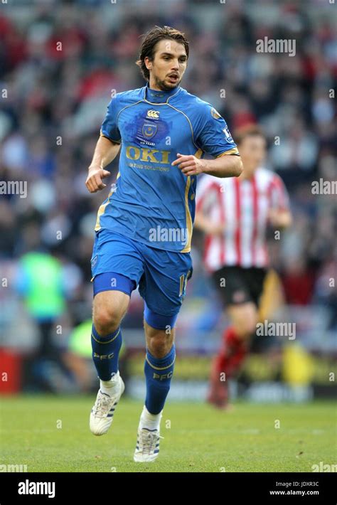 NIKO KRANJCAR PORTSMOUTH FC STADIUM OF LIGHT SUNDERLAND ENGLAND 08 ...