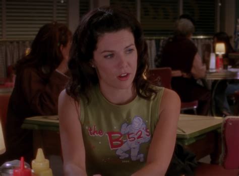 20 of Lorelai Gilmore’s Most Early Aughts Looks | Vogue