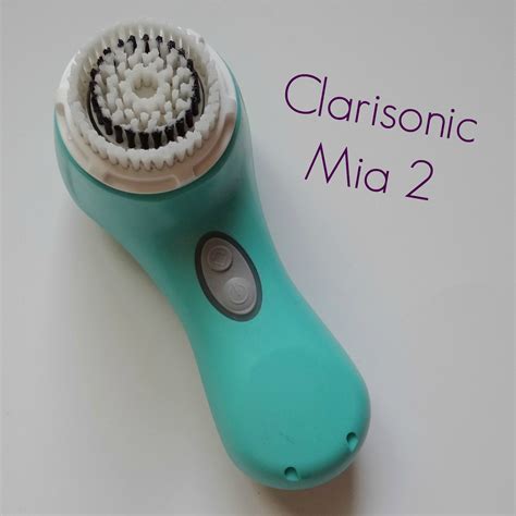 New Beauty Gadget: Clarisonic Mia 2 Review - Hey Trina