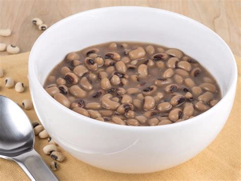 Basic Crock Pot Black Eyed Peas Recipe and Nutrition - Eat This Much