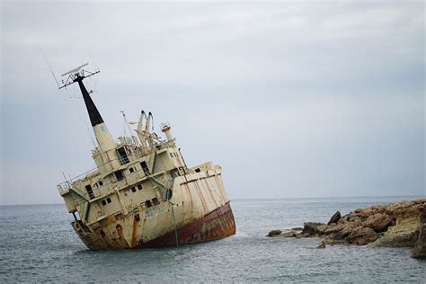 Ship Wreck Capsizes Boat - Free photo on Pixabay - Pixabay