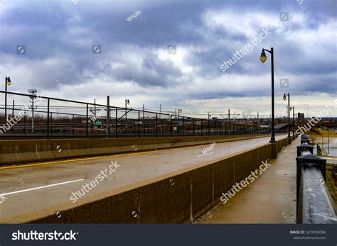 Illinois side of the Eads Bridge.The Eads Bridge is a combined road and railway bridge over the ...