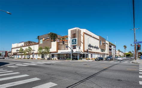 Grocery-Anchored Shopping Center in Los Angeles’ Koreatown Sells for ...