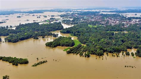 Bihar floods: 33 NDRF, SDRF teams deployed in 16 districts, toll rises ...