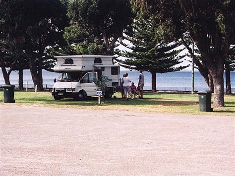 Esperance Seafront Caravan Park - Esperance Powered sites for caravans and motorhomes with sea ...