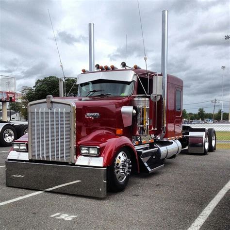 Semitrckn — Kenworth custom W900L