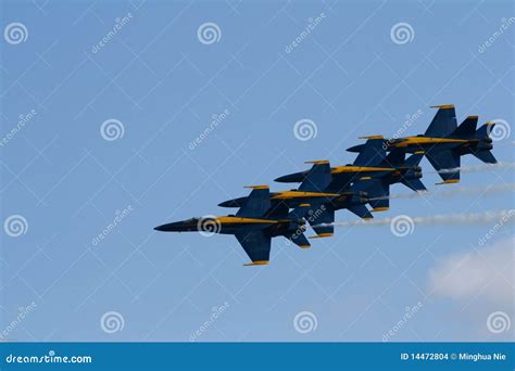 Four F-18 Blue Angels in Formation Editorial Stock Image - Image of fighter, hell: 14472804