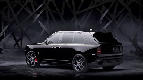 More powerful Rolls-Royce Cullinan Black Badge dark modes the luxury SUV
