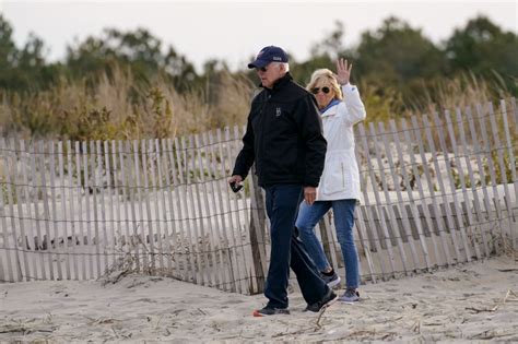 Jill Biden Opts for Unconventional Beach Look in Skinny Jeans & Nikes – Footwear News