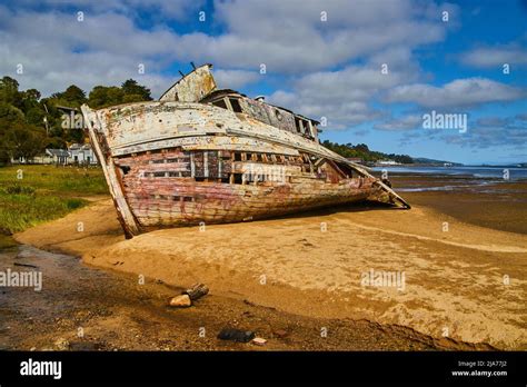 Back of shipwreck on California beach Stock Photo - Alamy