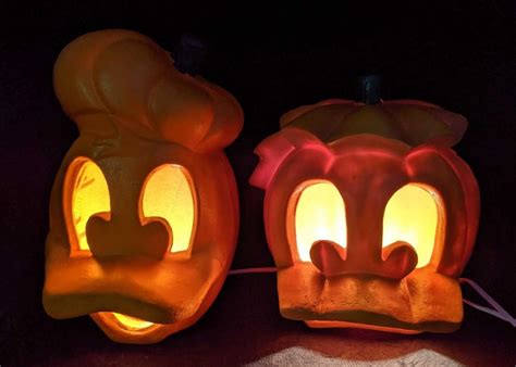 Sold at Auction: Disney Donald Duck Halloween Light Up Pumpkins