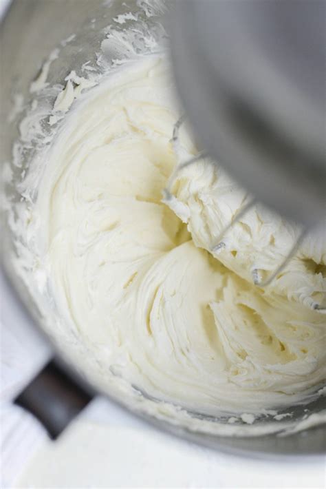 Simple Vanilla Buttercream Frosting Recipe - Simply Scratch