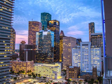 As Houston skyline soars, high-rise apartments offer commanding views - CultureMap Houston