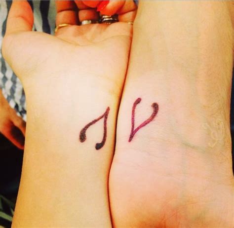 Rita Ora Reveals Wishbone Wrist Tat and Heart Pinky Tattoo in Instagram Pics!- PopStarTats