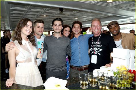 Dylan O'Brien Reunites With 'Teen Wolf' Cast at Comic-Con!: Photo ...