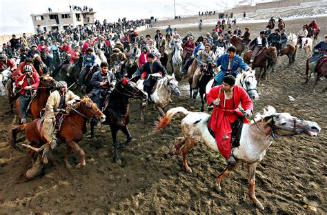 est100 一些攝影(some photos): Buzkashi match, Afghan horse riders compete for the goat. 布茲卡茲比賽, 阿富汗 ...