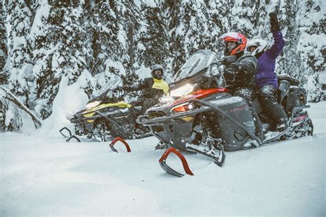 Snowmobile tours & packages in Quebec, Canada